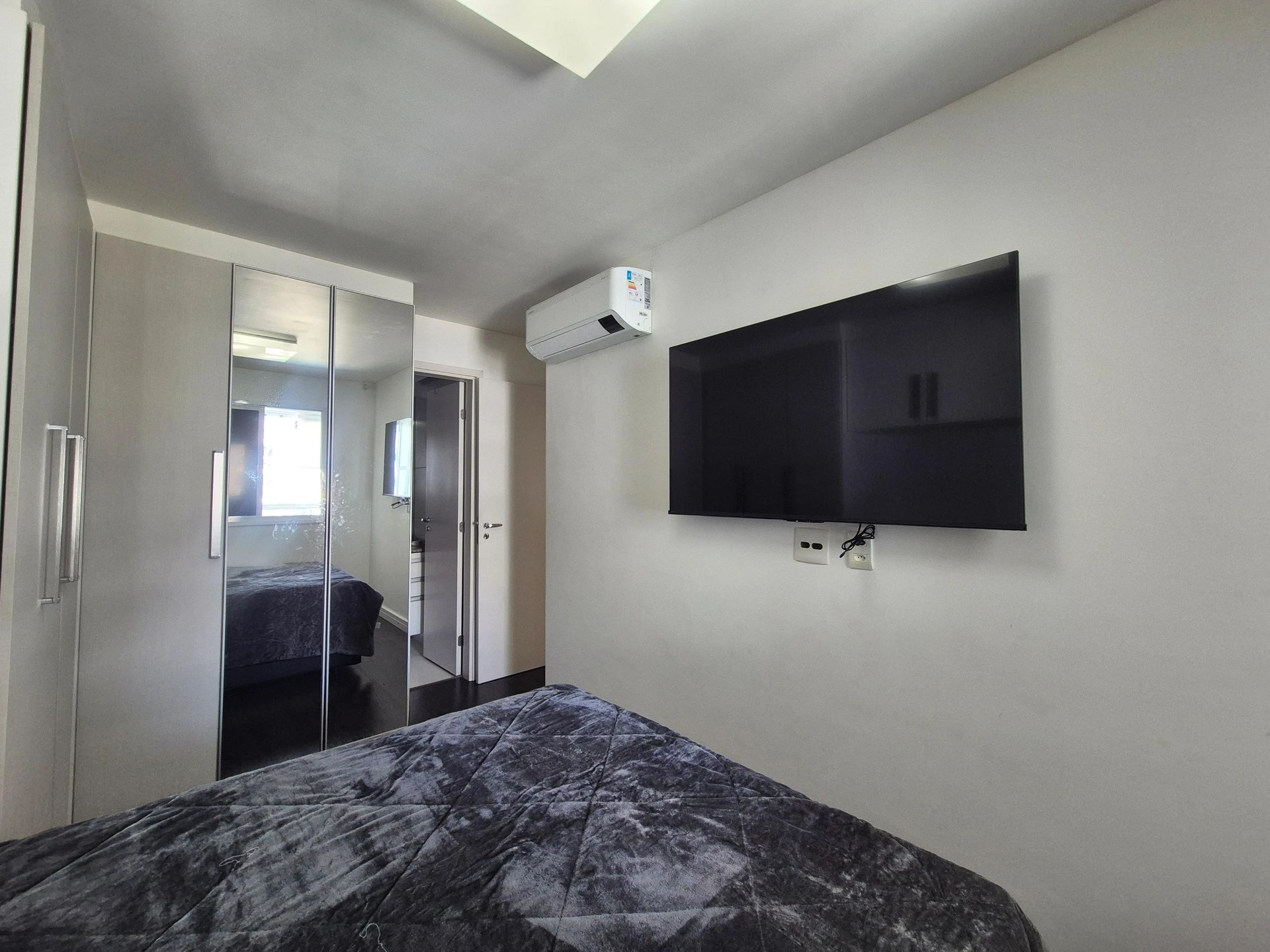 2-bedroom apartment in a building with a sauna — photo 25