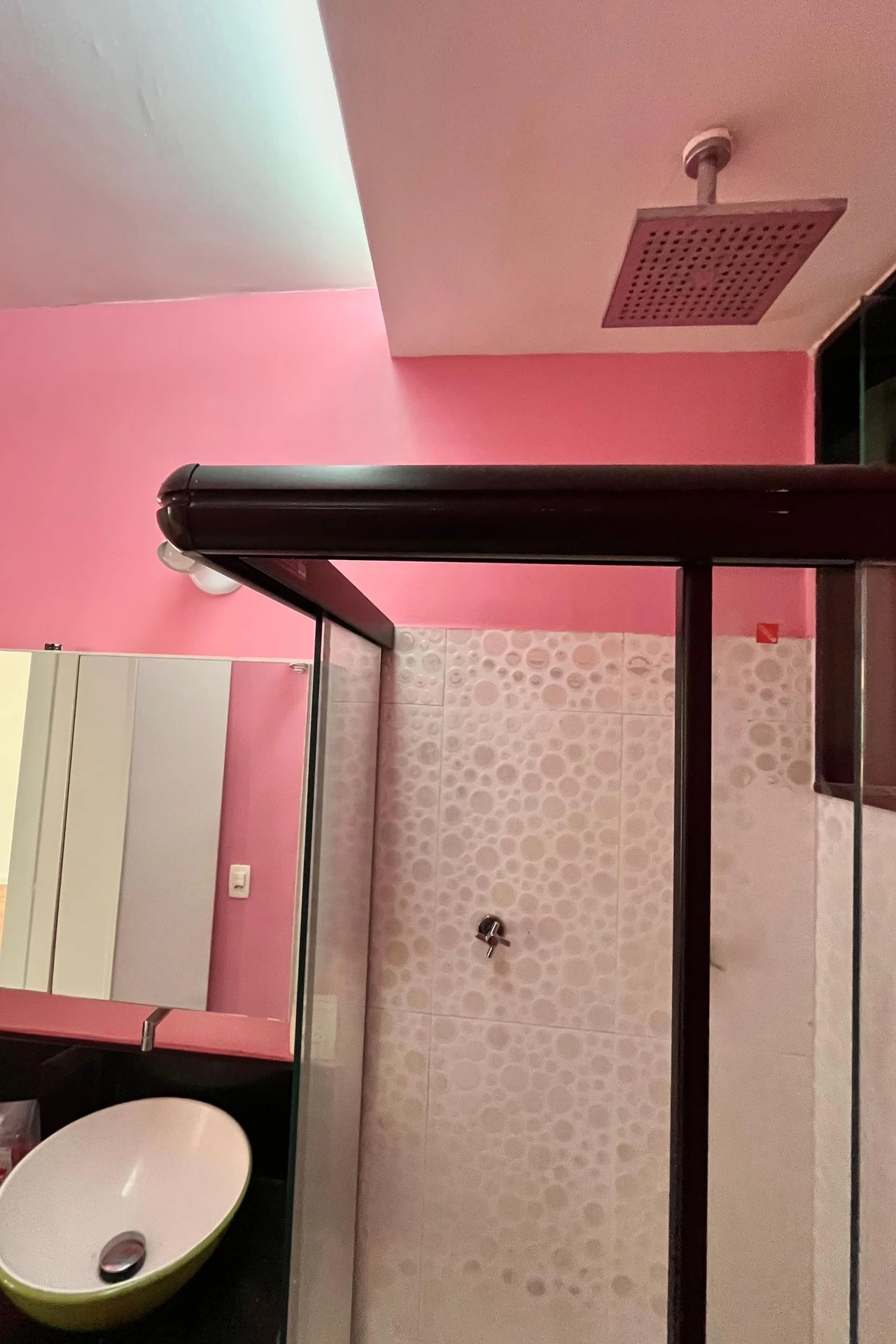 Apartamento sem mobília com 2 quartos e cozinha americana — photo 22