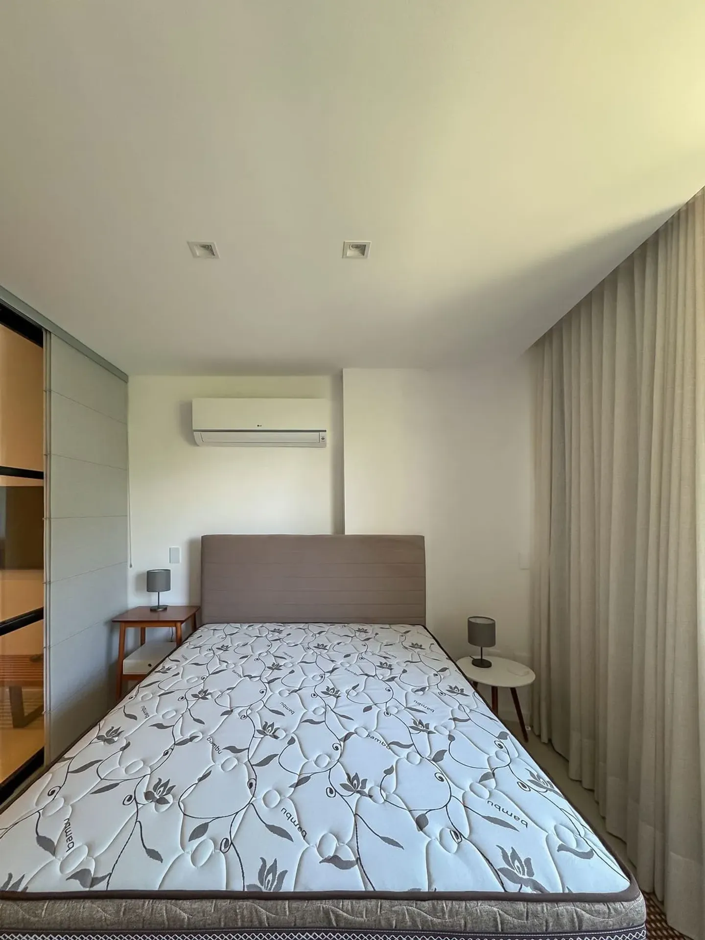 Furnished apartment, 35 m², with a home office — photo 11