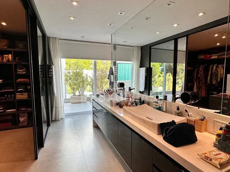 Casa moderna com 3 quartos e 5 vagas de garagem — photo 45