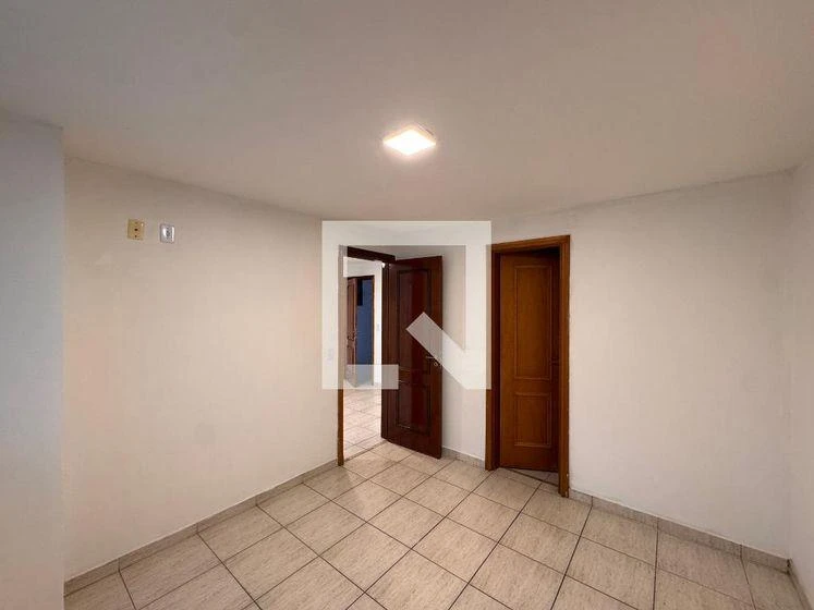 One-bedroom apartment in a building with a pool — photo 12