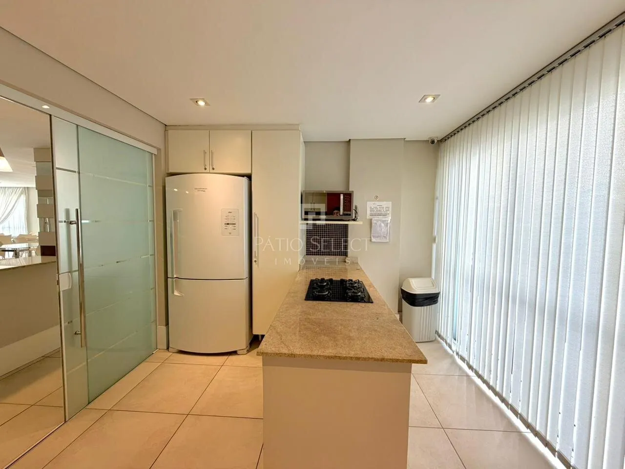 3-bedroom apartment with a washing machine in Curitiba — photo 46
