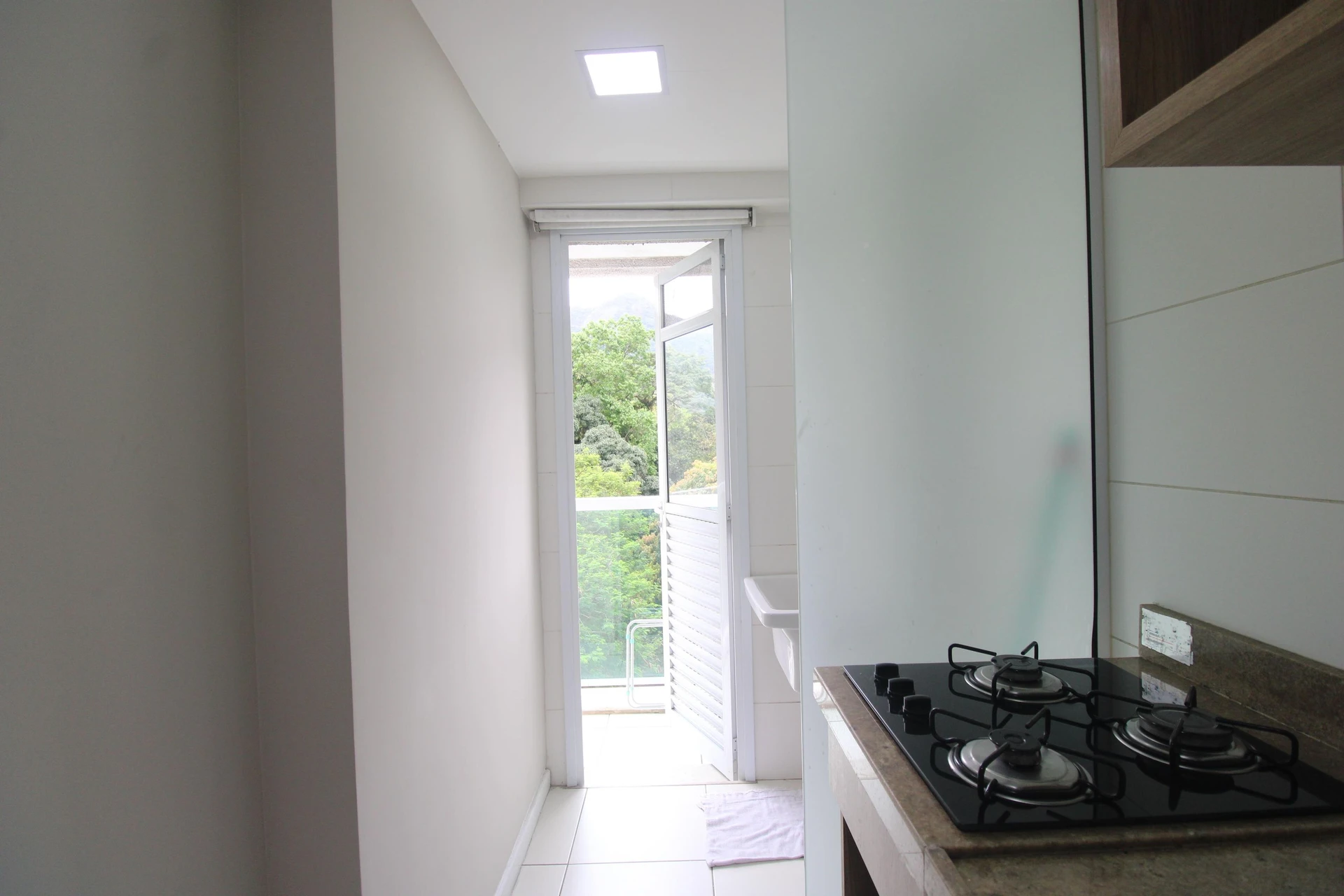 Студия 40 м² с сушильной машиной и видом на горы — photo 41