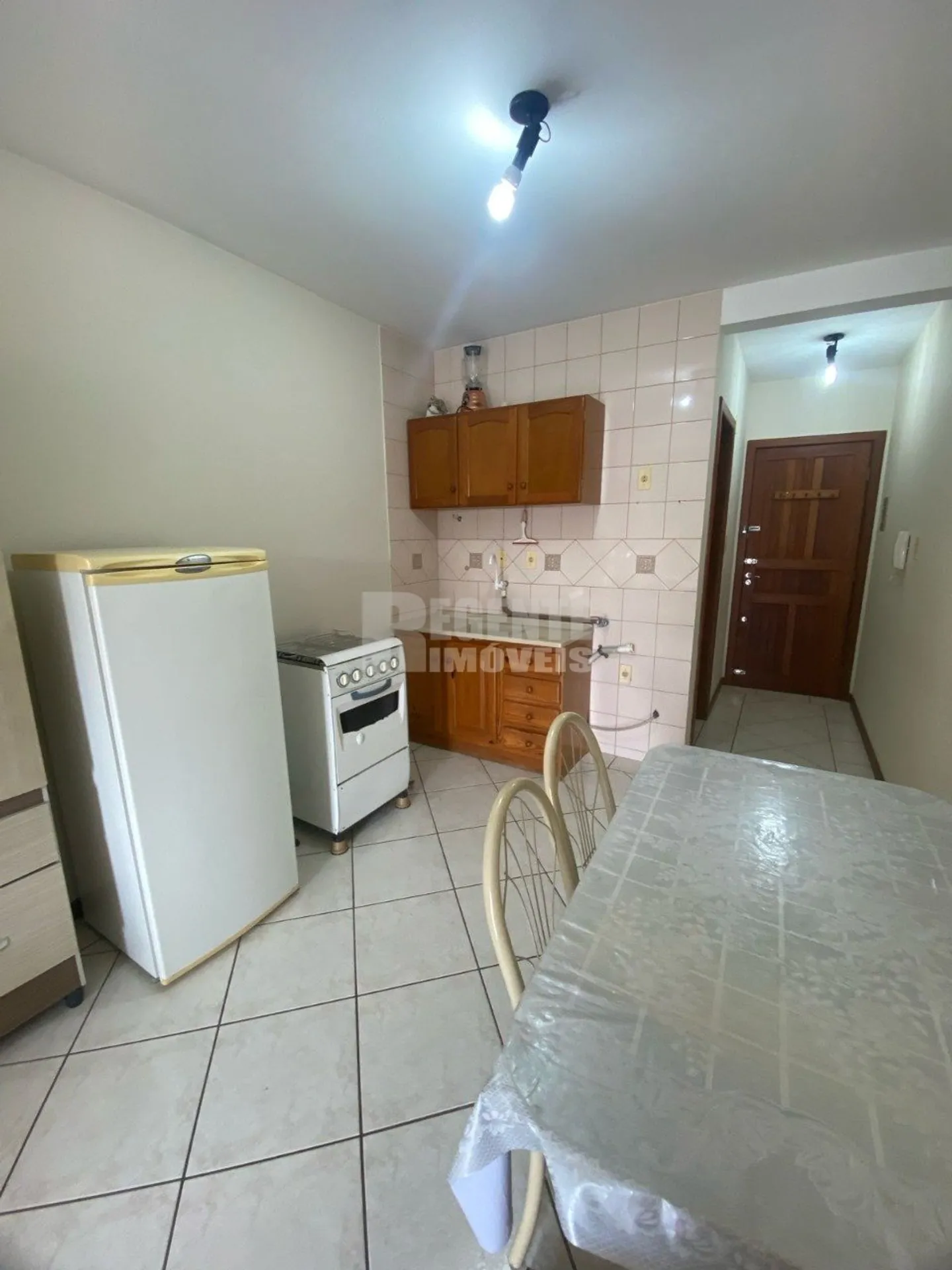Furnished 1-bedroom apartment with a balcony — photo 3