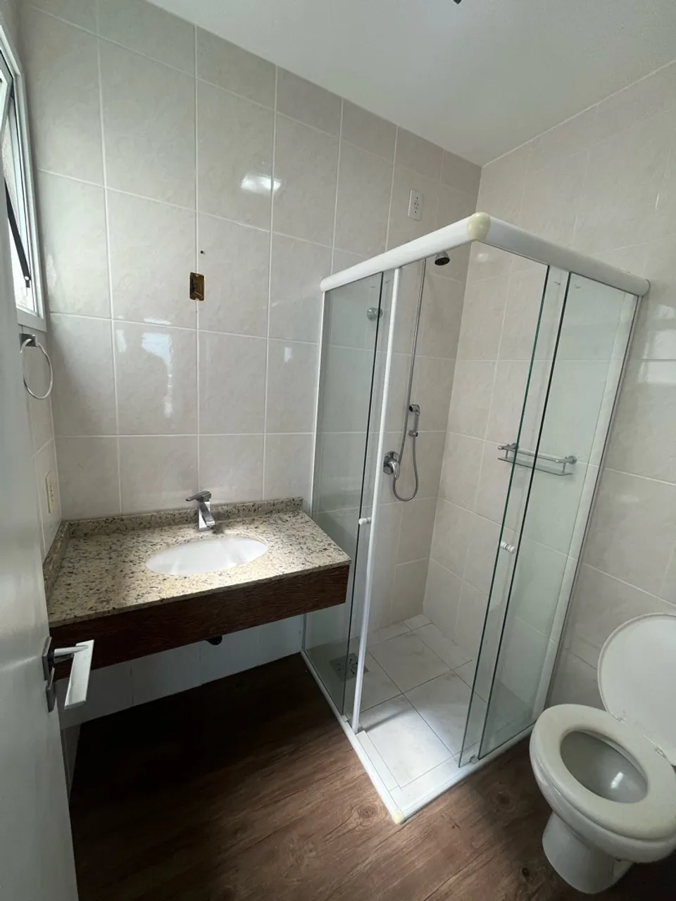 3-bedroom apartment in a building with a gym — photo 6