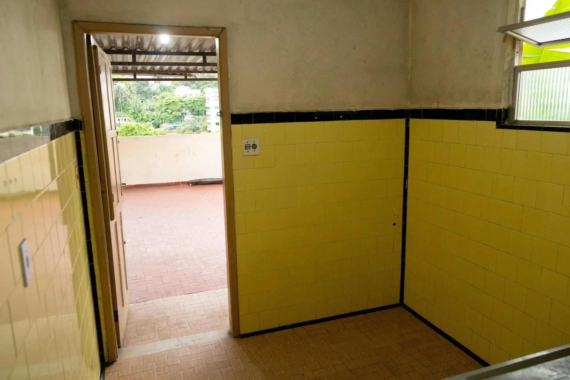 House, 360 m², with a home office — photo 32