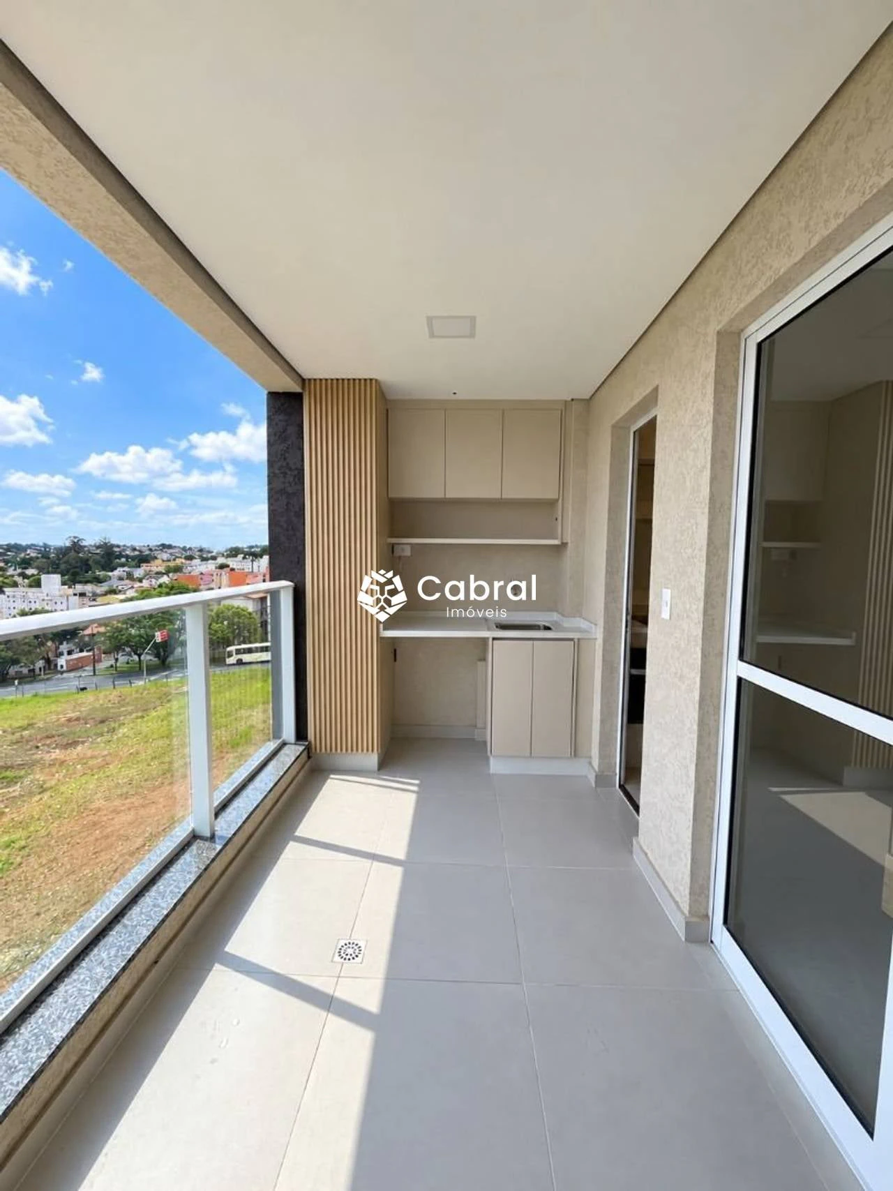 Furnished apartment, 34 m², with a glass-enclosed balcony — photo 5