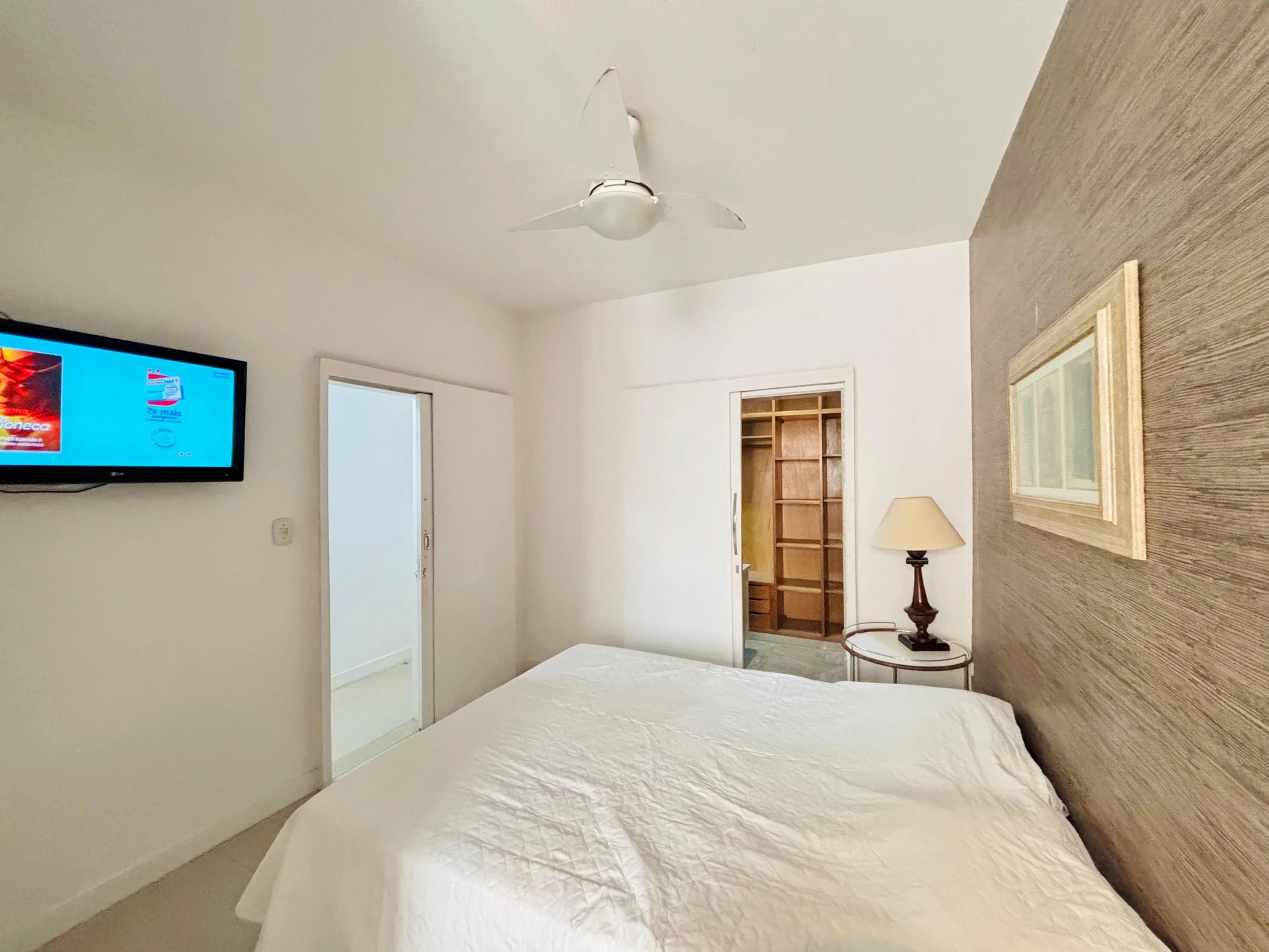 Furnished apartment with 3 bedrooms and 2 bathrooms — photo 18