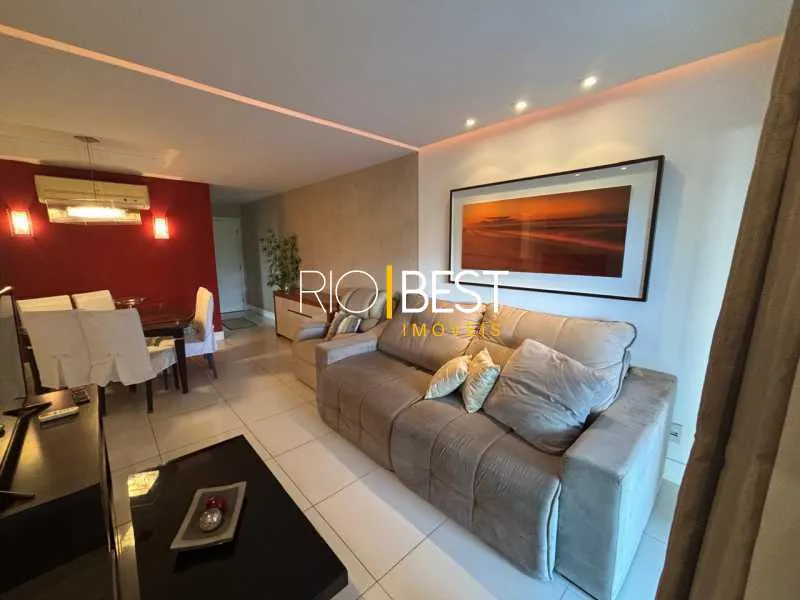 Furnished 3-bedroom apartment with balcony — photo 9