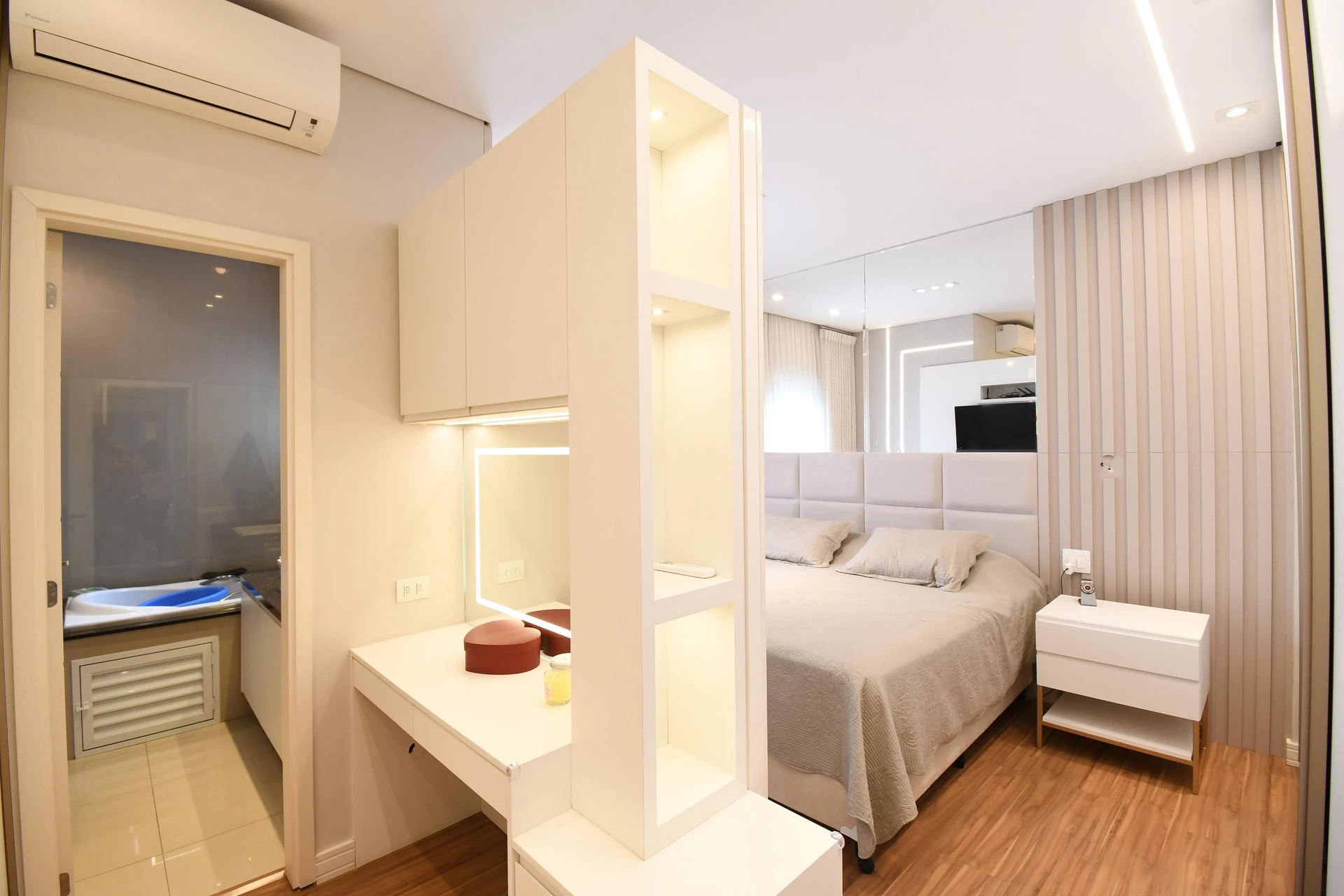 4-bedroom apartment with a dishwasher in Curitiba — photo 4