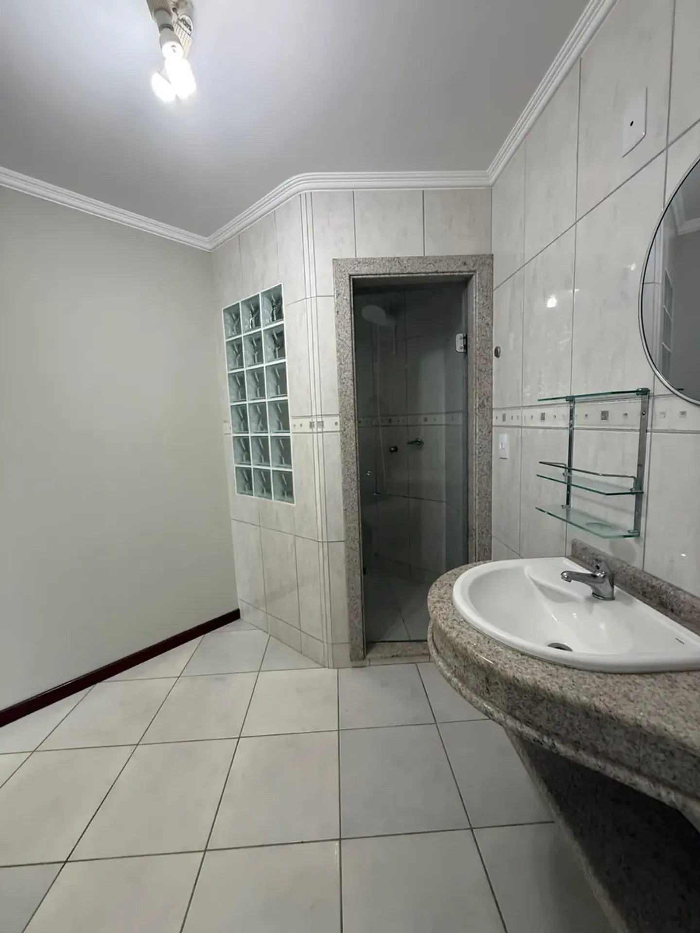 Water view in a 3-bedroom house, 180 m² — photo 23