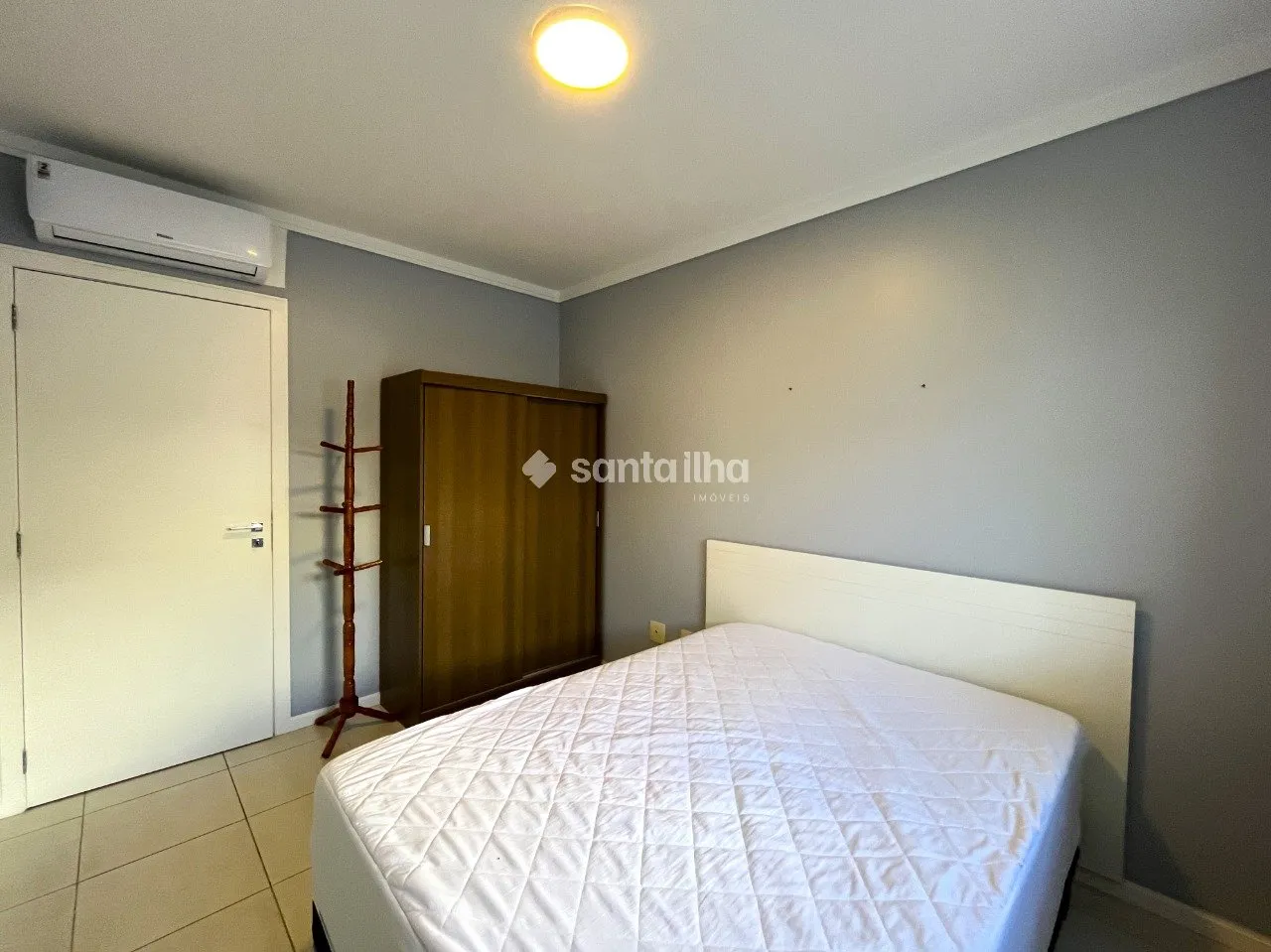 Furnished 2-bedroom apartment with balcony — photo 9