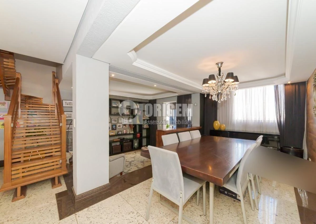Furnished 216 m² apartment with 3 en-suites — photo 45