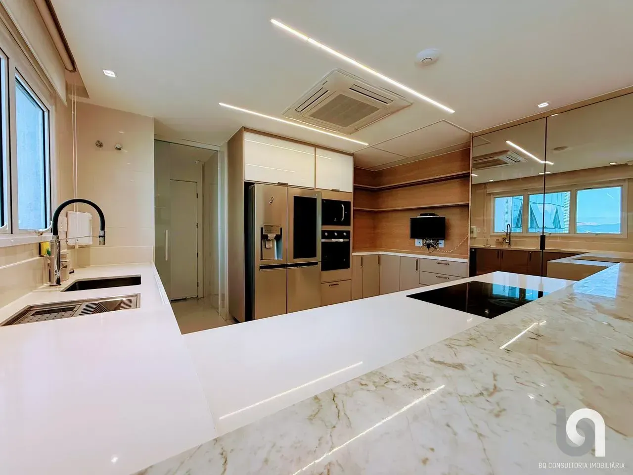 Квартира 266 м² з видом на воду та посудомийною машиною — photo 2