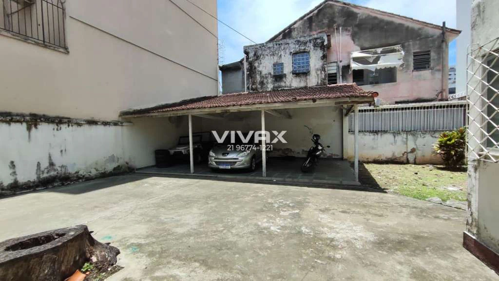 Rental house with 7 bedrooms, 290 m² and private garden — photo 9