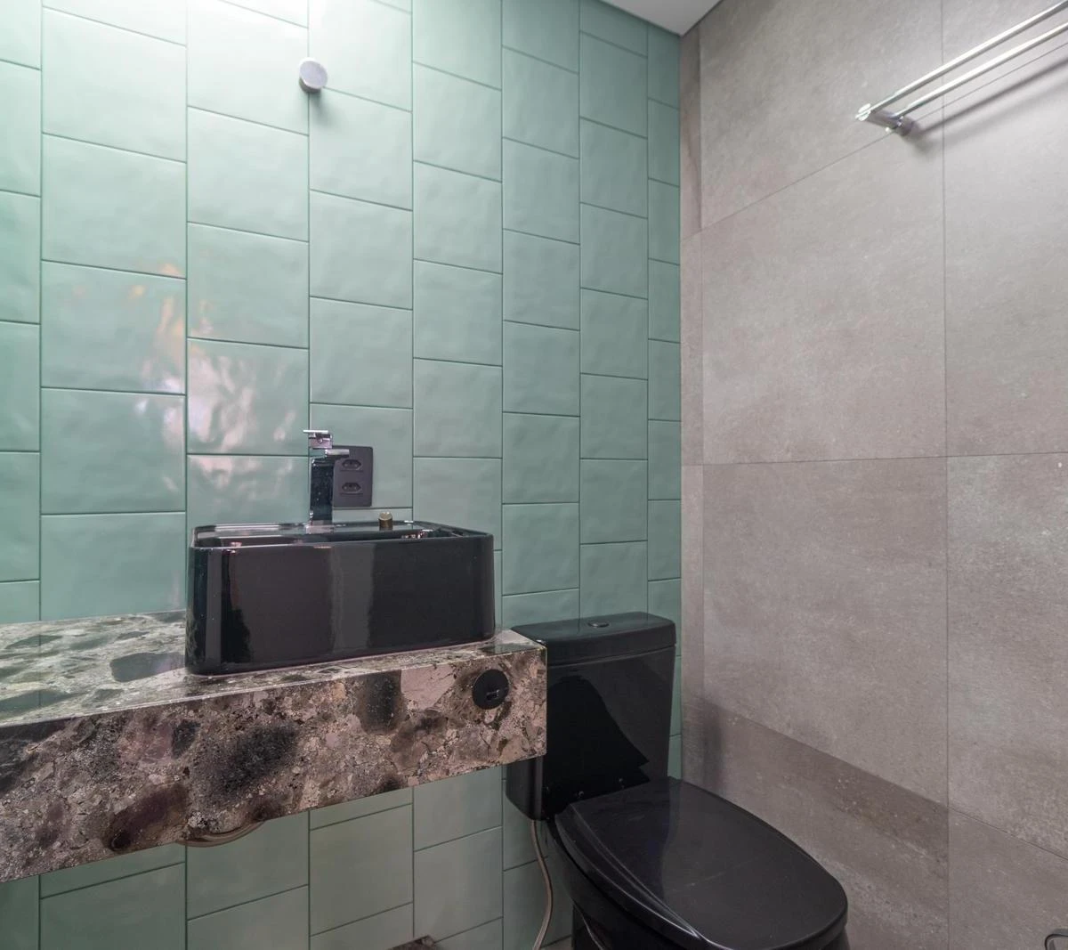 Квартира з 2 спальнями, скляним балконом і 110 м² — photo 5