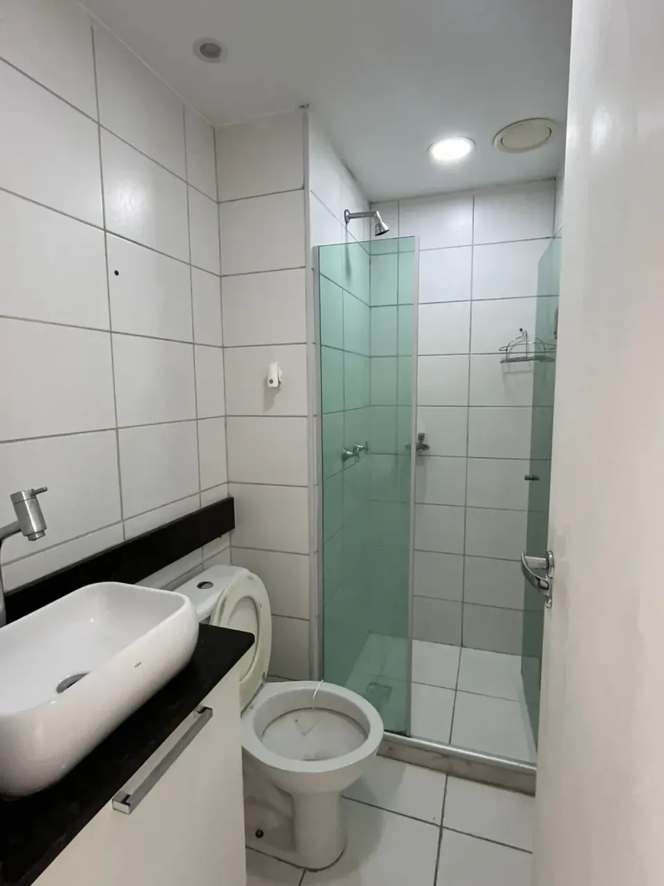 2-bedroom, 2-bath apartment with gas stove kitchen — photo 6