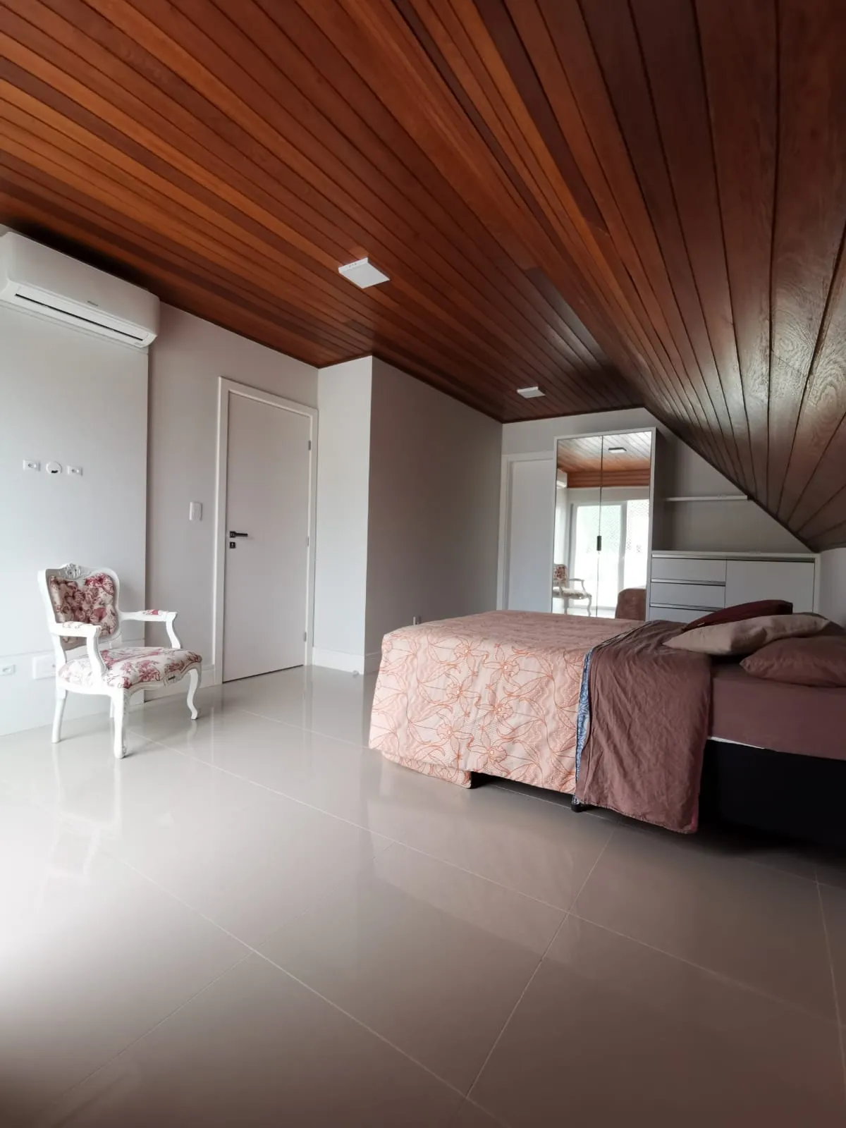 Apartamento amueblado de 160 m² con 4 dormitorios y jardín — photo 4