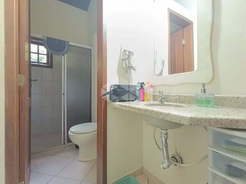 Furnished 360 m² house with 3 bedrooms and 6 parking spaces — photo 35