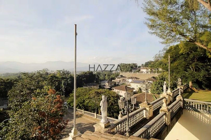 Unfurnished house with 4 bedrooms and 480 m² — photo 25