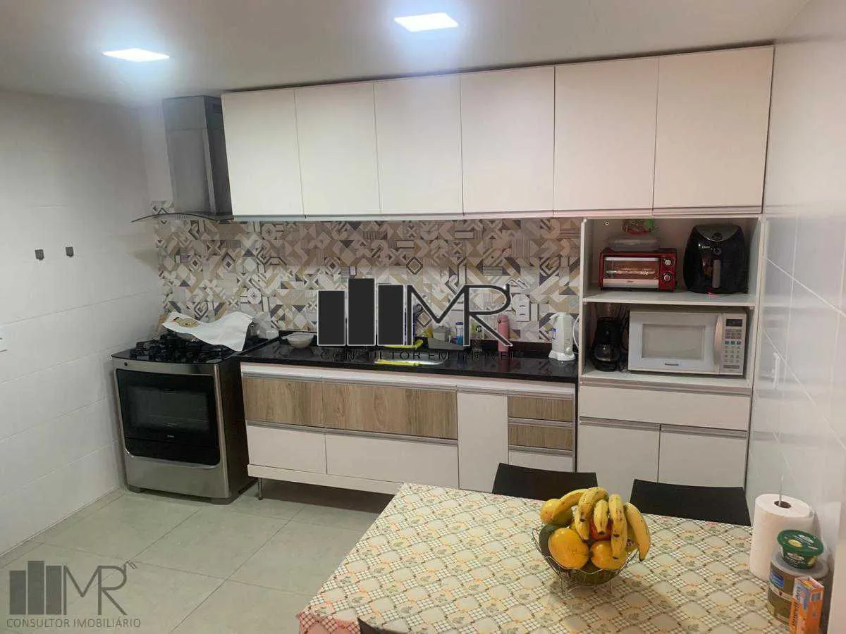 3-bedroom house with a washing machine — photo 2
