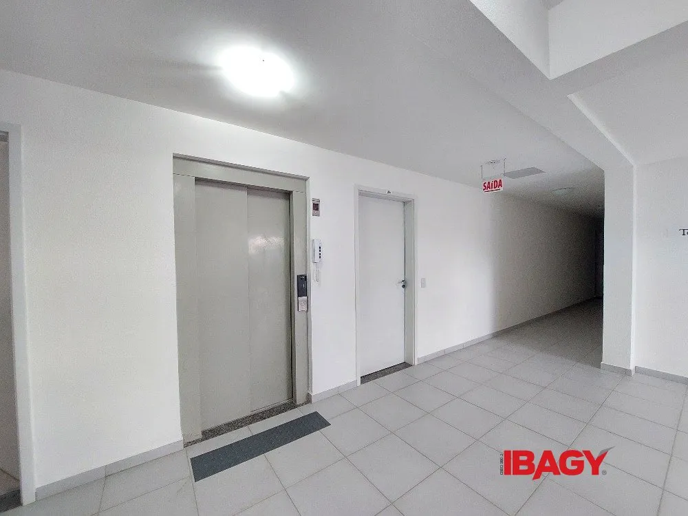 Apartamento com 2 dormitórios e cozinha americana — photo 22