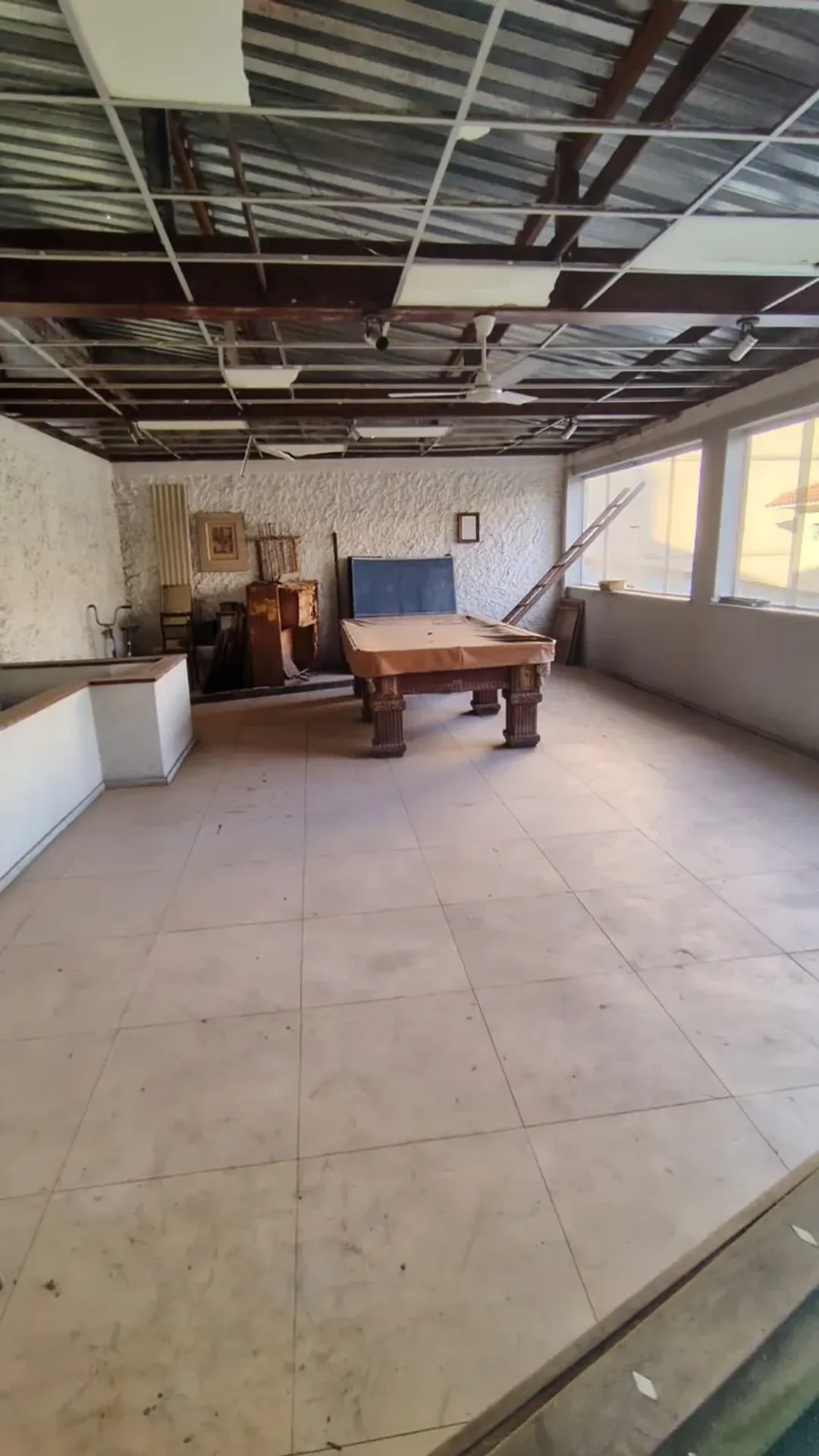 Furnished apartment with 4 parking spots and 4 bedrooms — photo 22