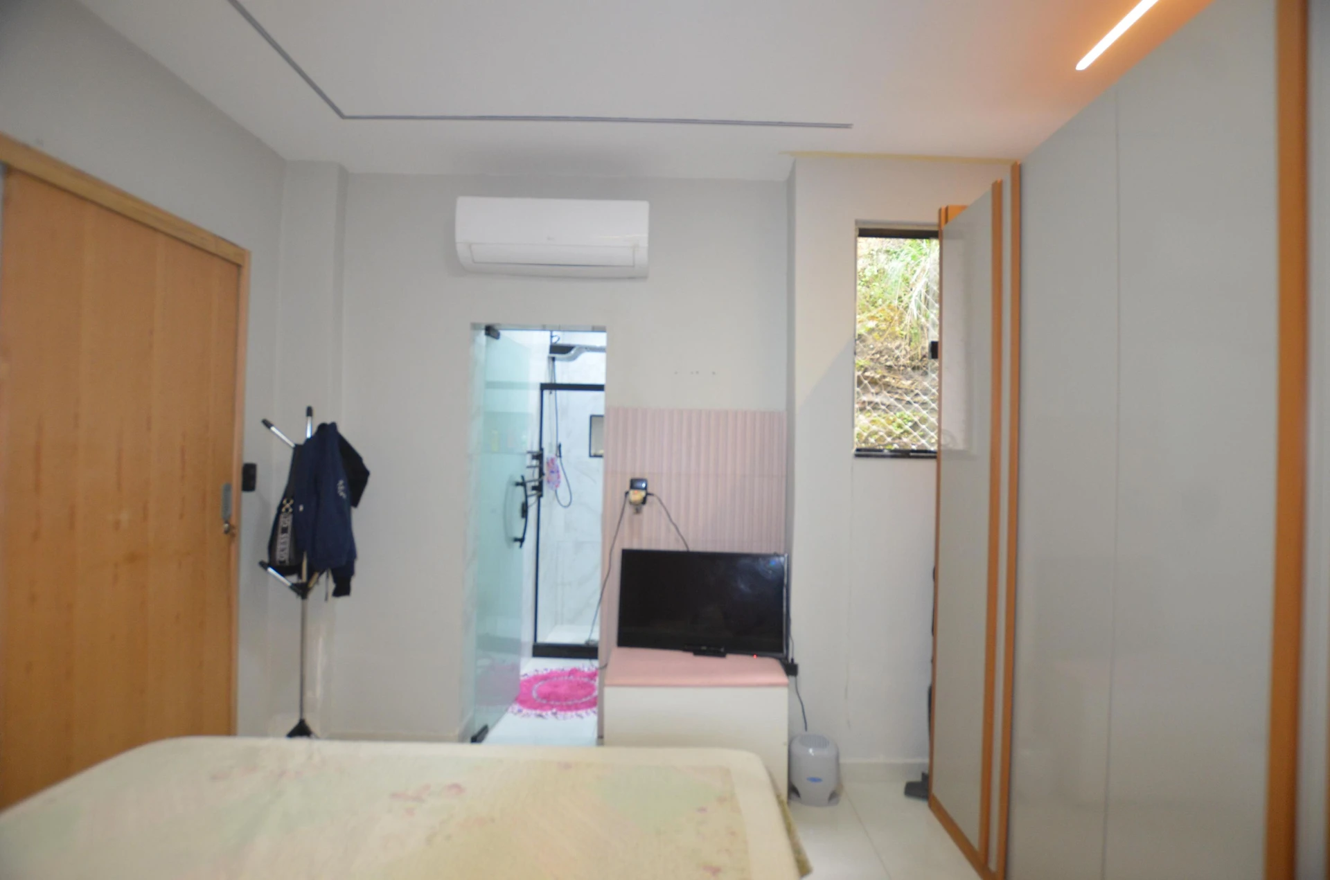 House, 200 m², with a washing machine — photo 41