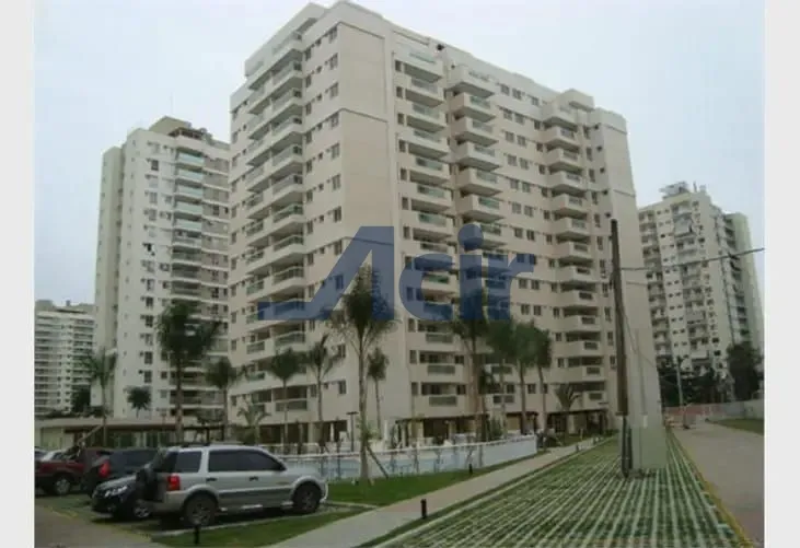 Balcony with a grill in a 2-bedroom apartment, 70 m² — photo 29