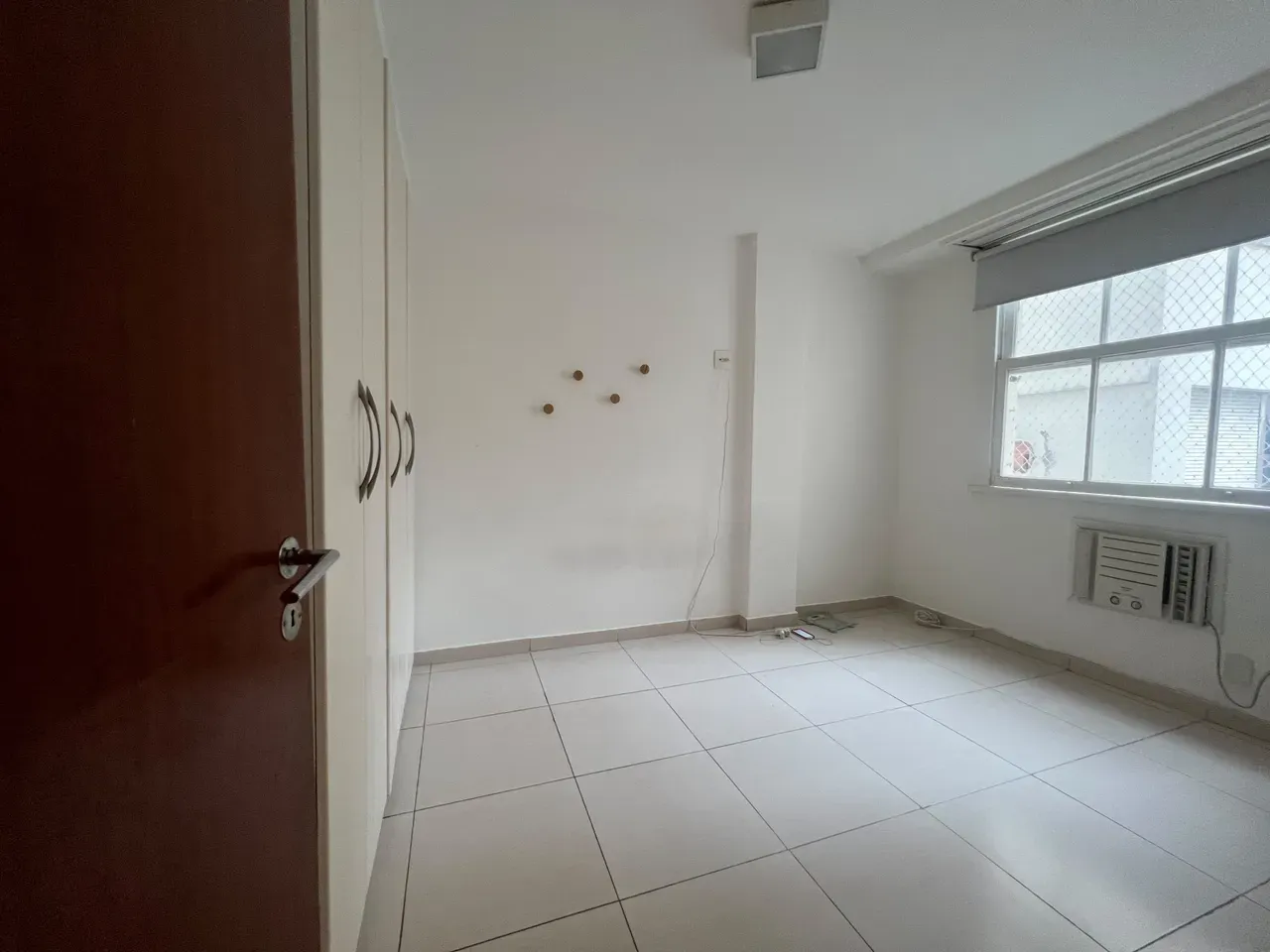 35 m² unfurnished apartment with open-plan kitchen — photo 6