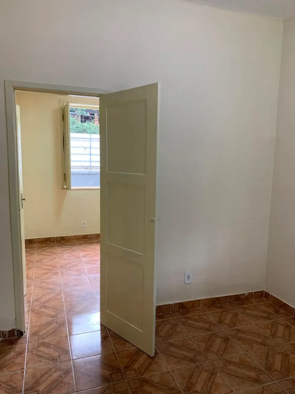 Rented house with 55 m², 2 bedrooms and 1 bathroom — photo 2