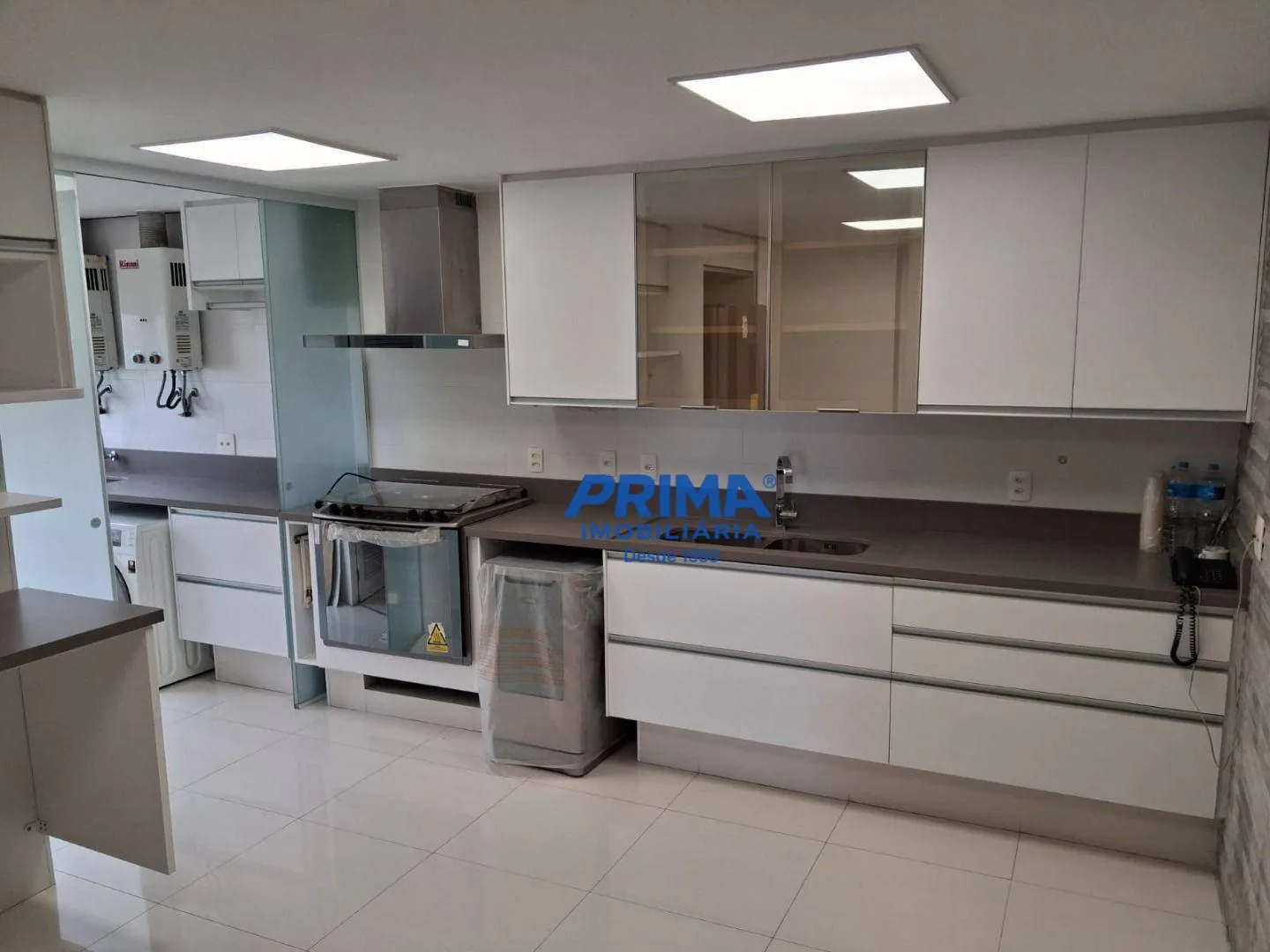 4-bedroom apartment with 4 bathrooms and 180 m² — photo 25