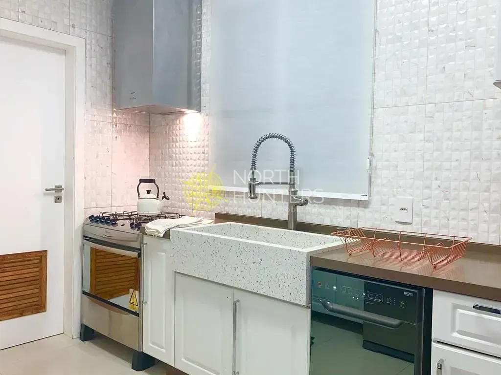 Мебльована квартира з відкритою кухнею 299 м² — photo 23