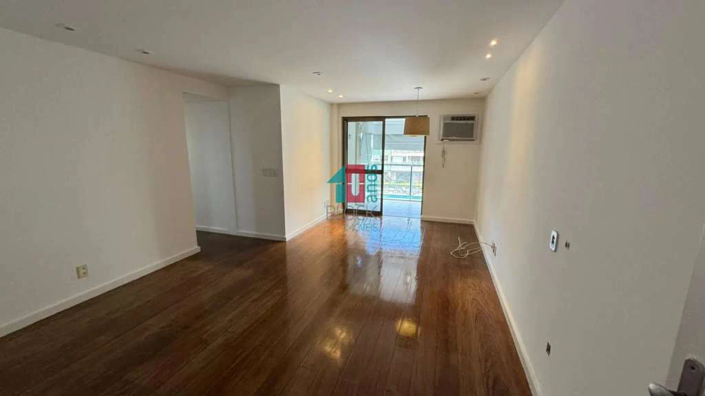 Apartamento de 3 quartos de 107 m² com varanda — photo 5