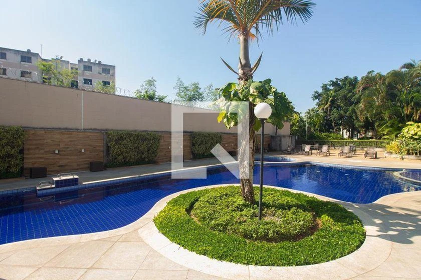 Apartamento de 2 quartos em condomínio com piscina — photo 11