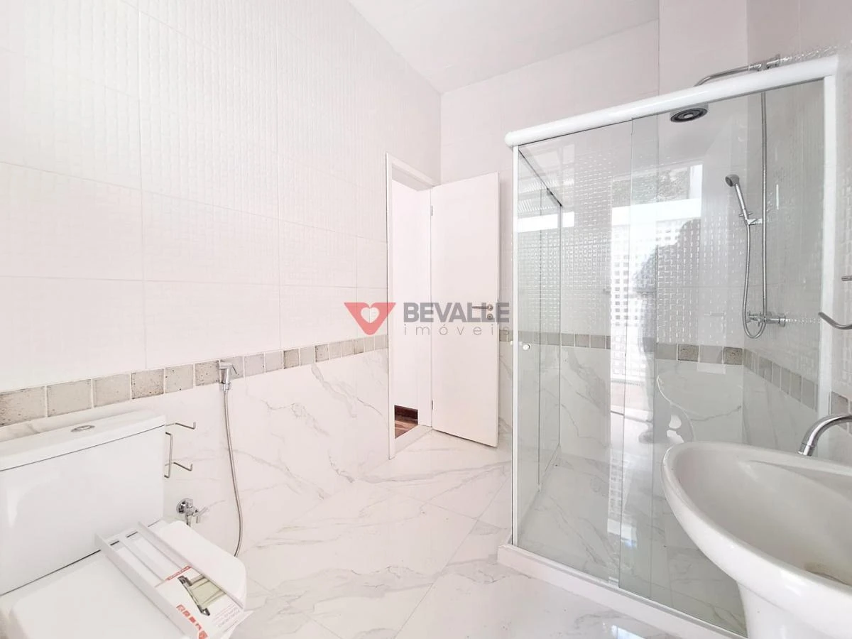 Casa sem mobília de 600 m² com vista e varanda — photo 37