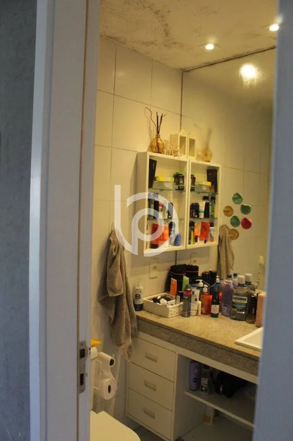 Furnished apartment with a closed kitchen and 4 bedrooms — photo 33