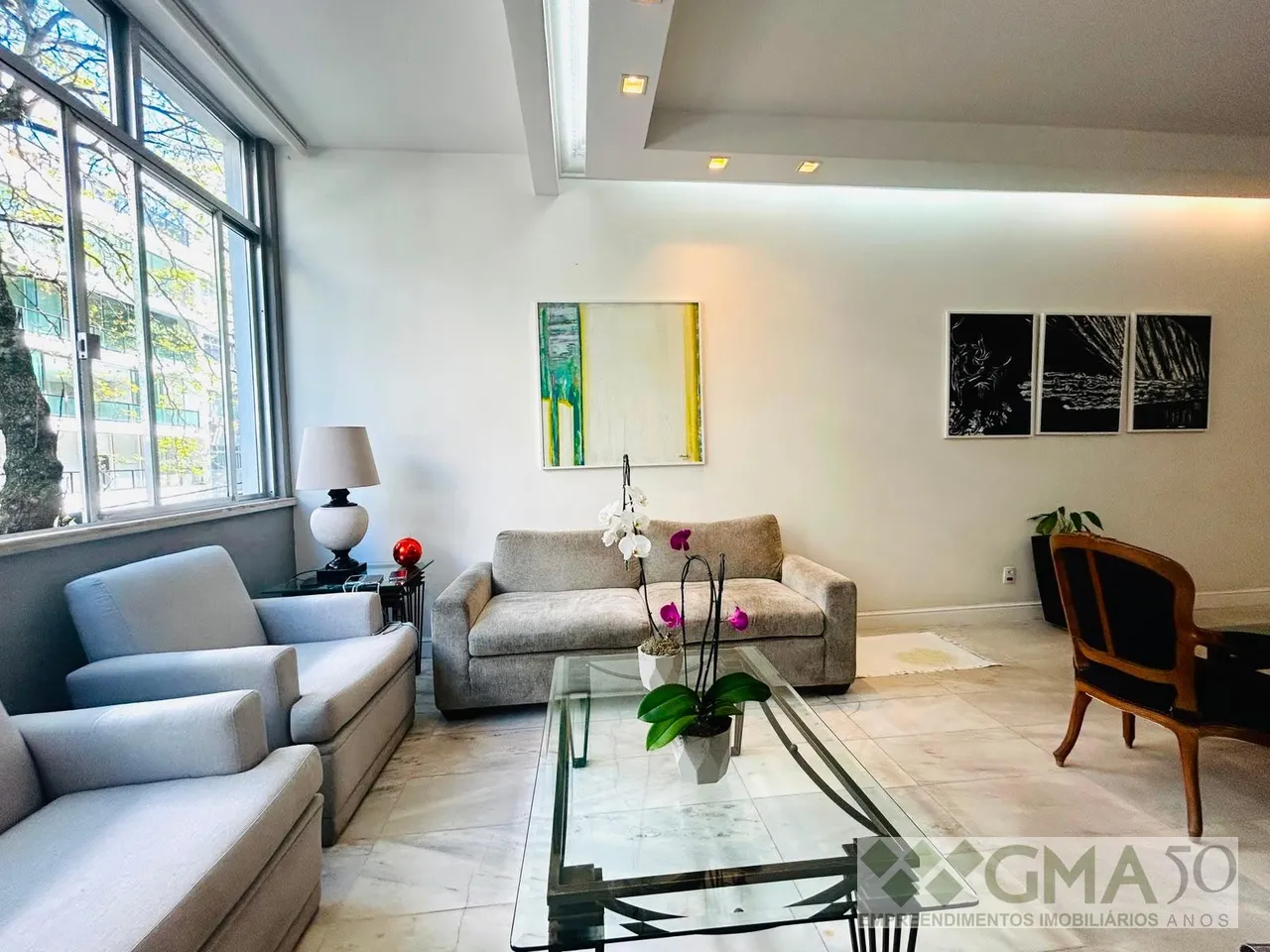Air-conditioned apartment with 2 bedrooms and 3 bathrooms — photo 8
