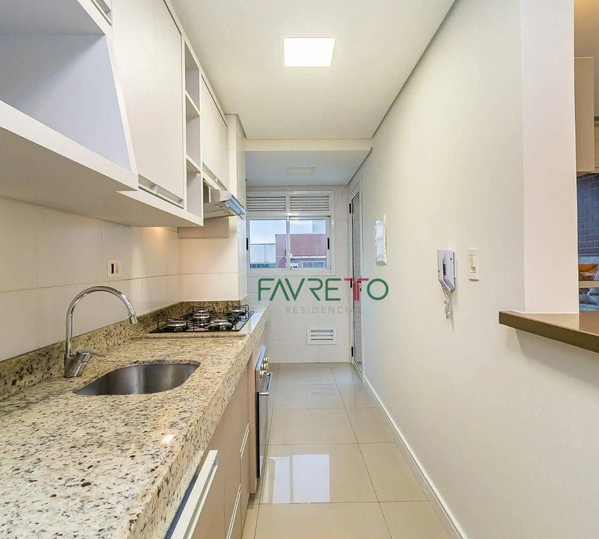 One-bedroom apartment in a building with a pool — photo 5