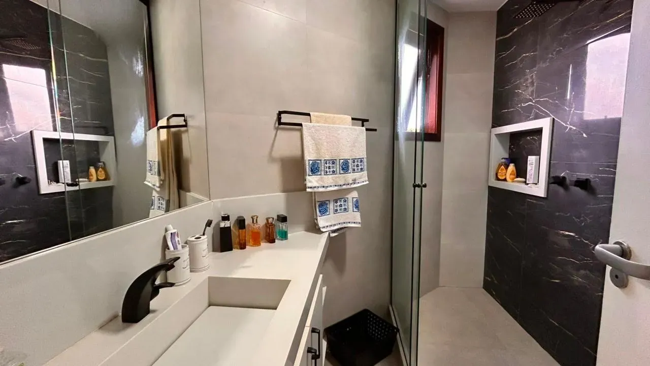 5 quartos e closet: casa de 490 m² — photo 19