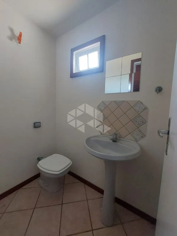 210 m² rental house with 4 bedrooms and a grilled balcony — photo 18