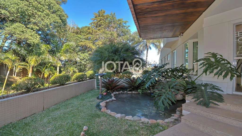 Condo house with a closed kitchen and 6 parking spots — photo 3
