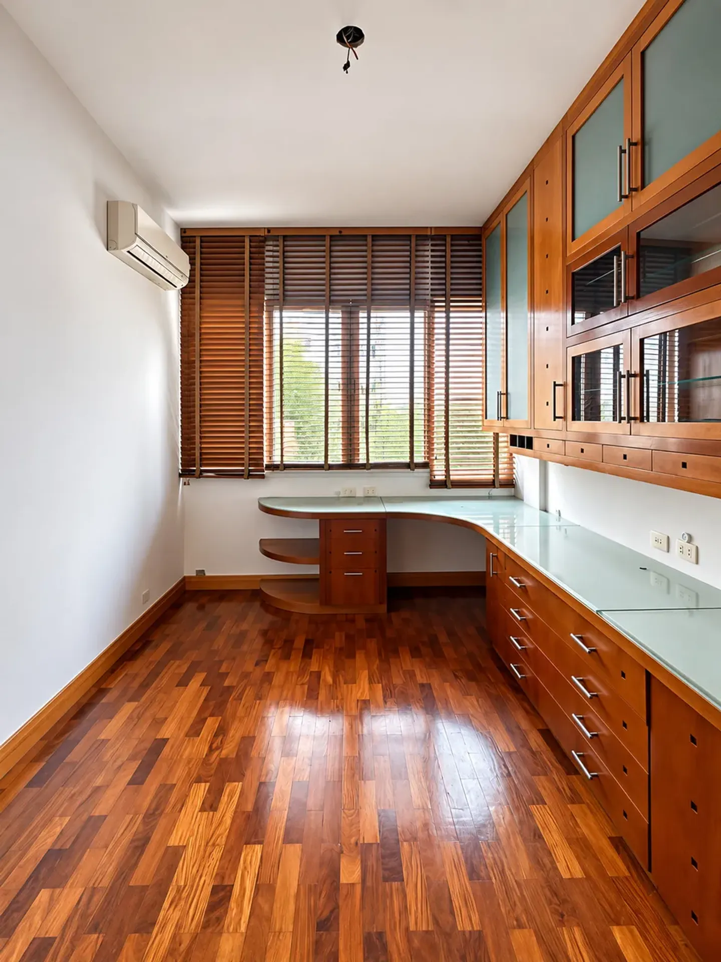 3-bedroom apartment with a dishwasher in Rio de Janeiro — photo 31