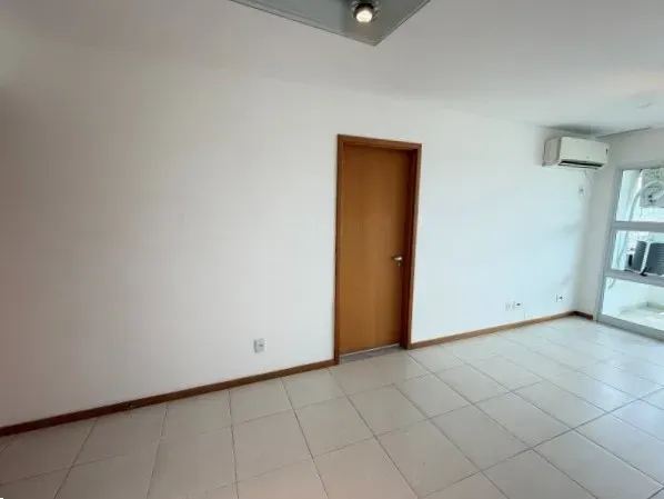 Apartment, 73 m², with a glass-enclosed balcony — photo 16
