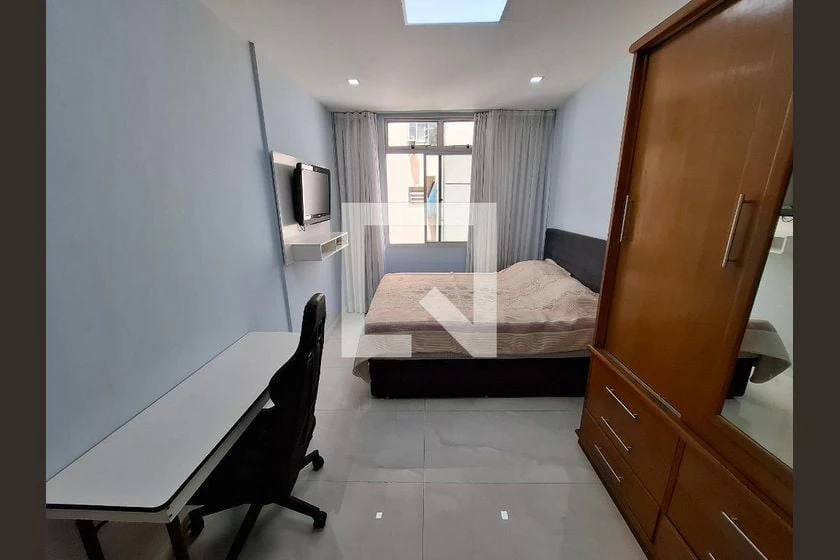 Home office in a 3-bedroom apartment, 70 m² — photo 4