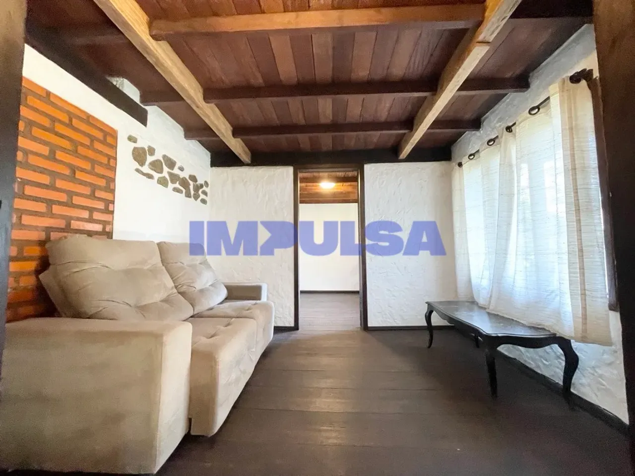 3-bedroom house with a fireplace in Florianópolis — photo 21