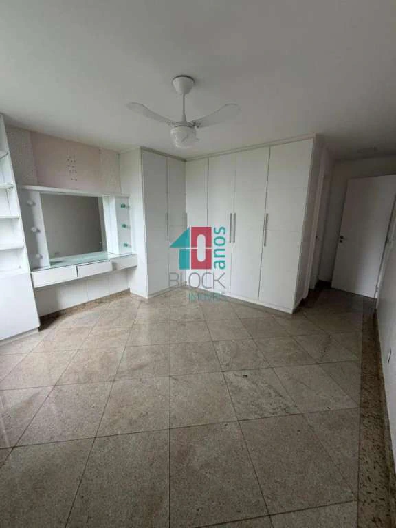 Casa em condomínio com 3 suítes e 280 m² — photo 2