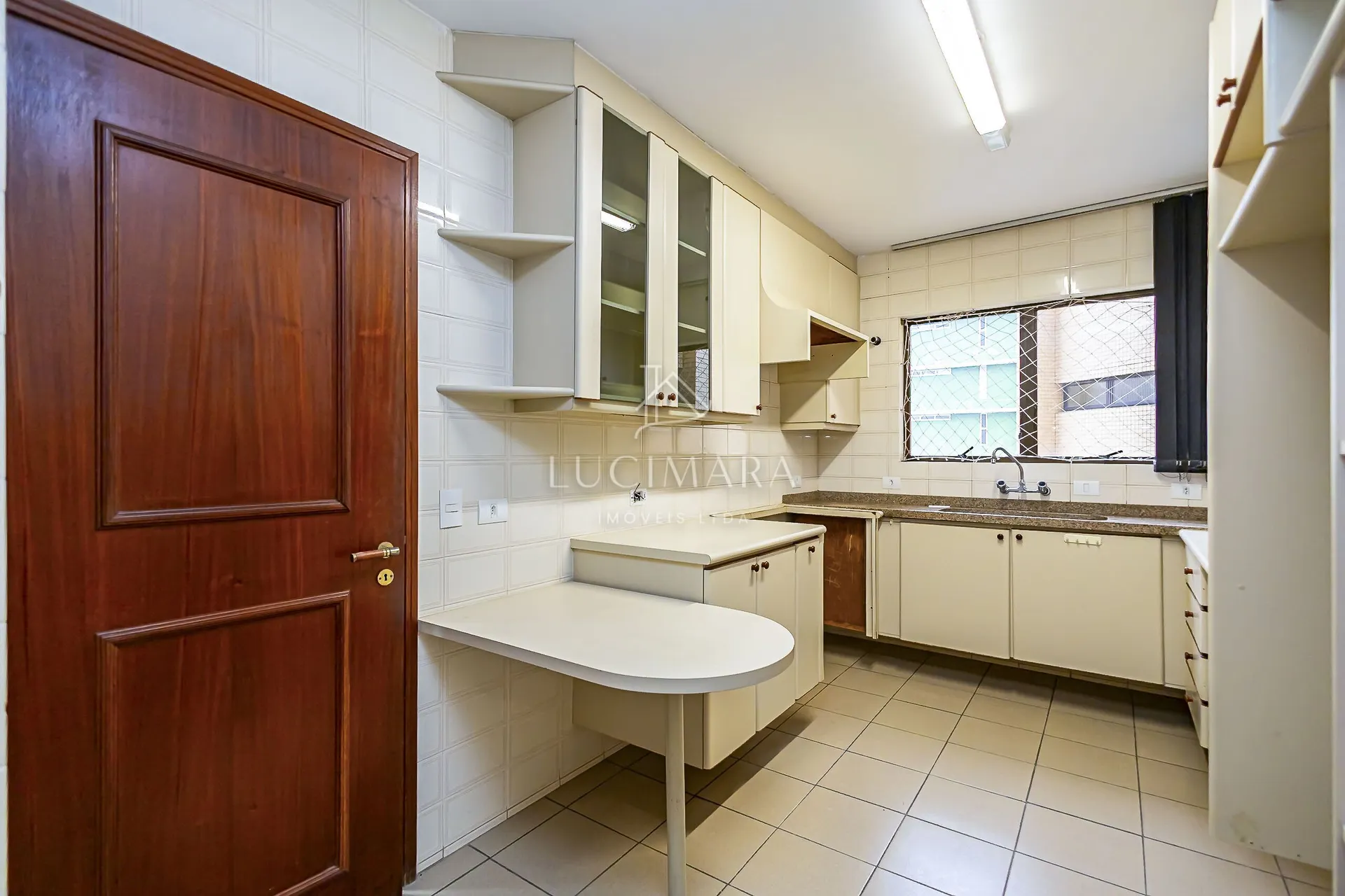Незамеблированная квартира с 4 спальнями 427 м² — photo 40