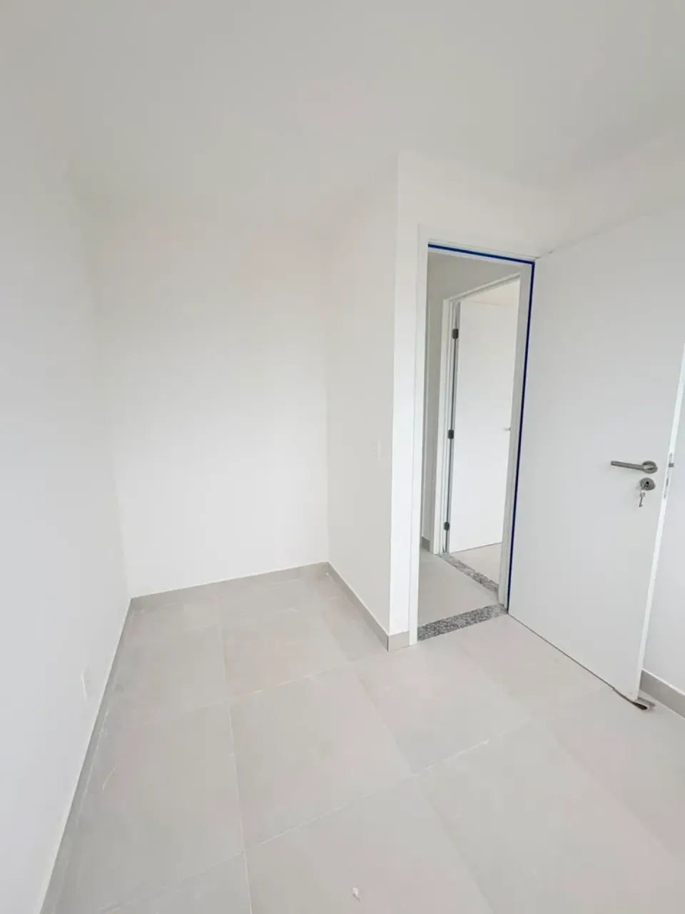 65 m² unfurnished apartment with 3 bedrooms and 2 baths — photo 16