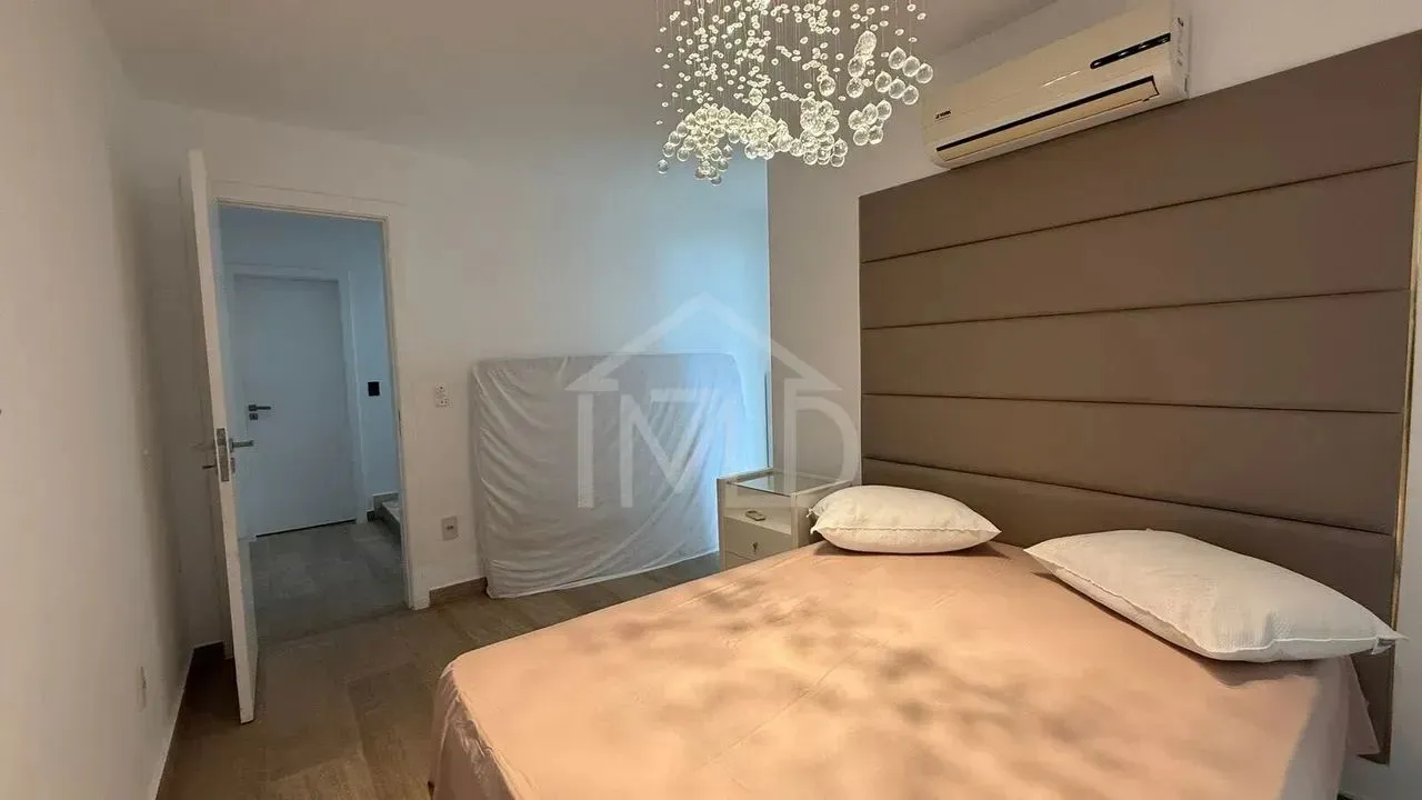 Furnished house with 5 bedrooms and 5 baths, 385 m² — photo 16